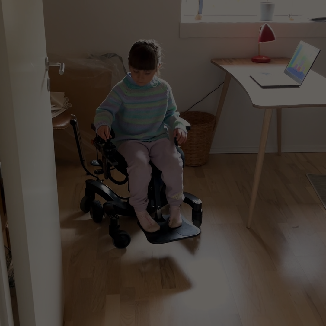 Kinderstuhl mit elektrischem Antrieb