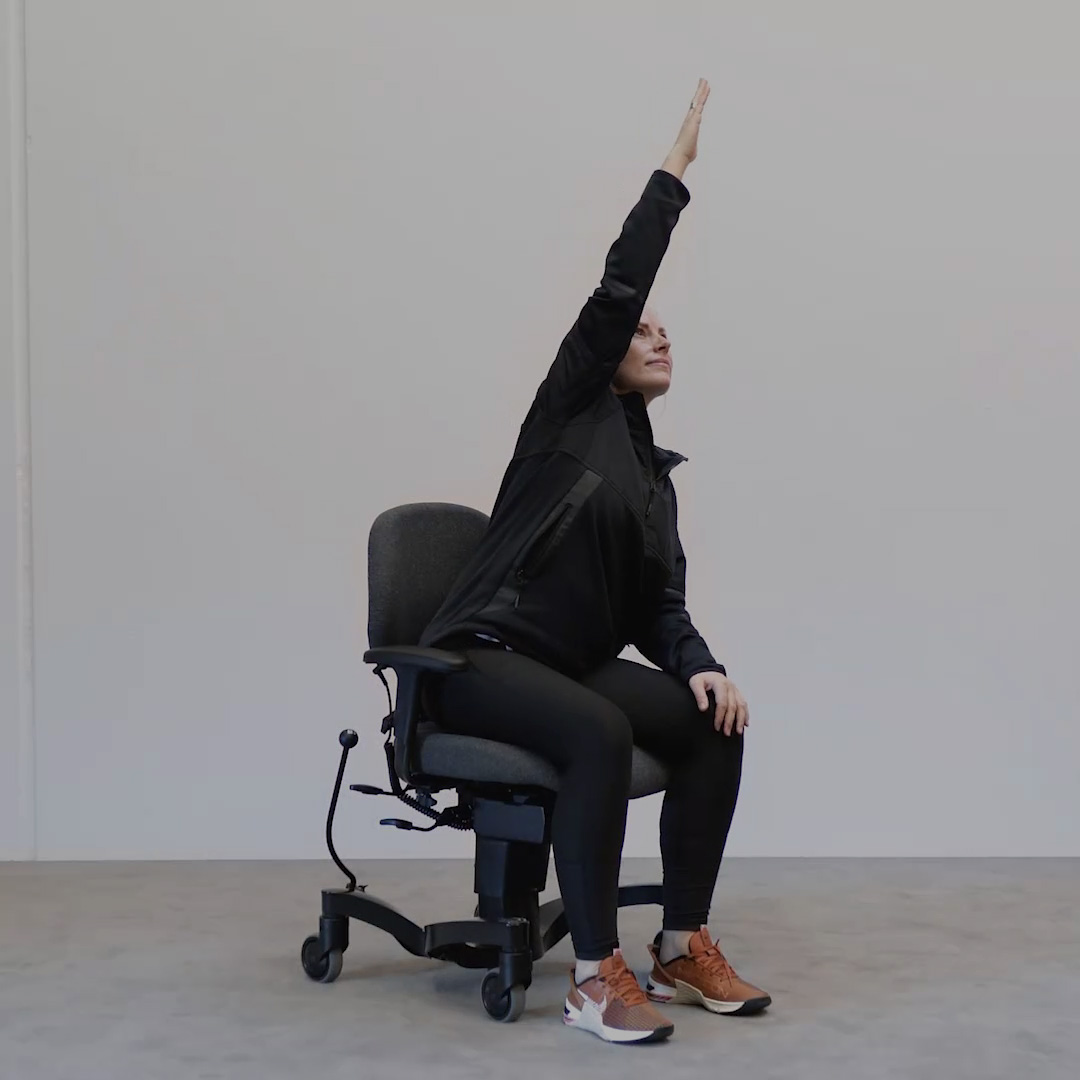 Gleichgewichtsübungen für Senioren - Sitzgymnastik mit VELA